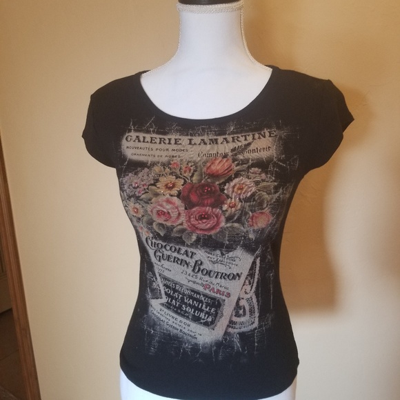 Suzie In The City Tops - Cute black tshirt